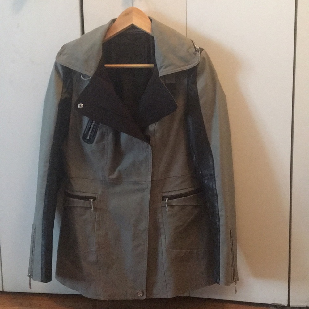 Dawn Levy grey canvas/leather jacket